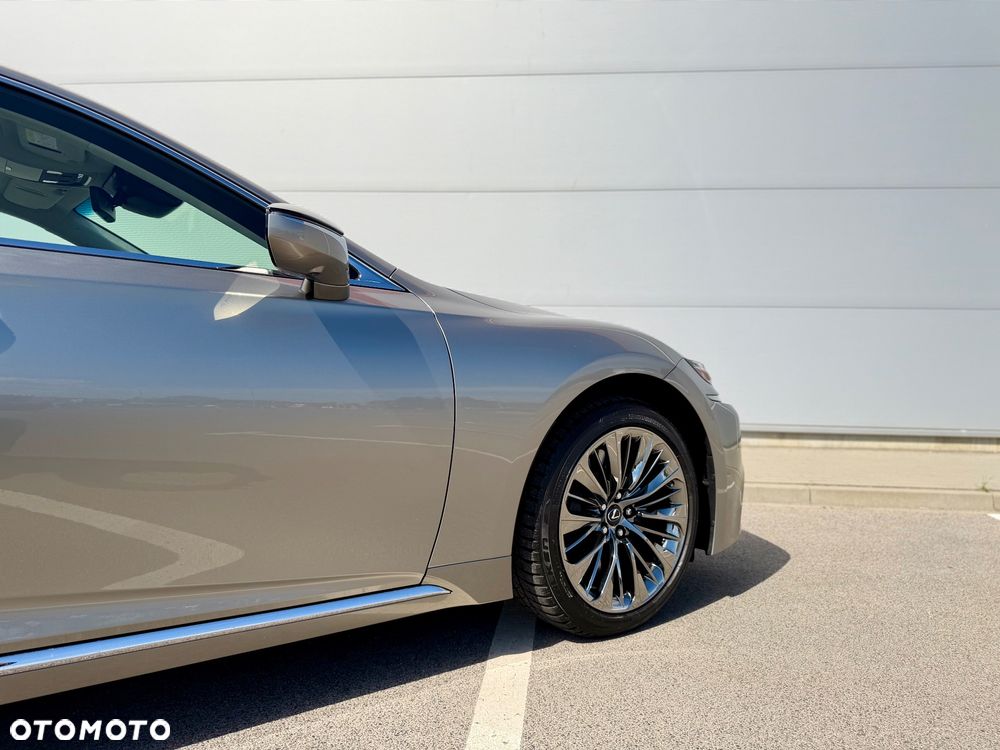 Lexus LS 500h Omotenashi AWD - 29