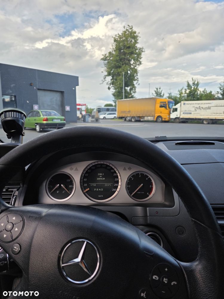 Mercedes-Benz Klasa C 320 CDI Elegance 4-Matic - 10