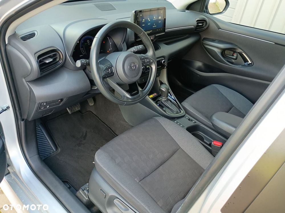 Toyota Yaris Hybrid 1.5 Style - 9
