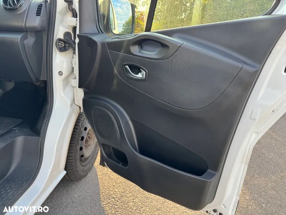 Renault Trafic GRAND CONFORT 1.6 dci 95 CP - 19