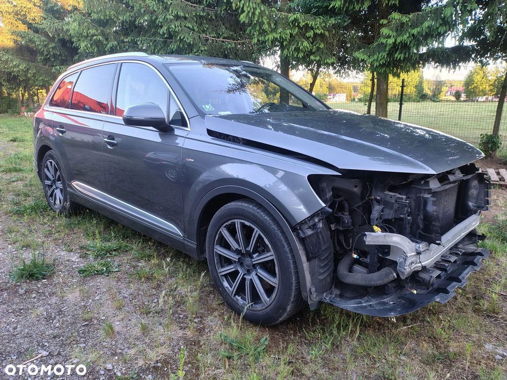 Audi Q7 3.0 TDI Quattro Tiptronic - 6