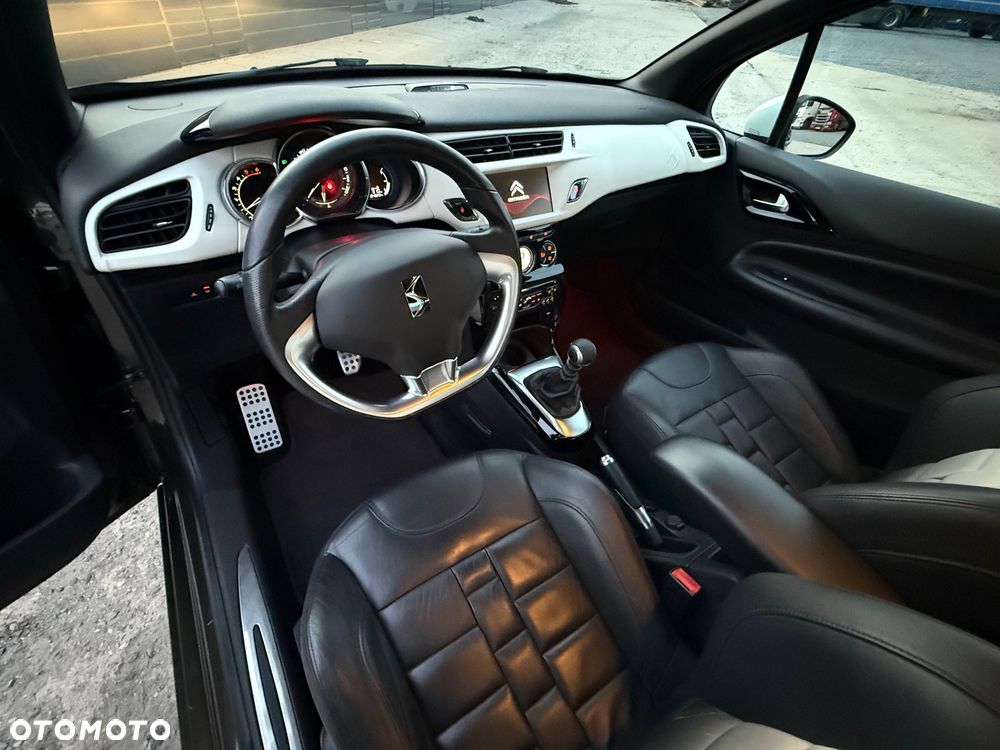 Citroën DS3 1.6 e-HDi SportChic - 11