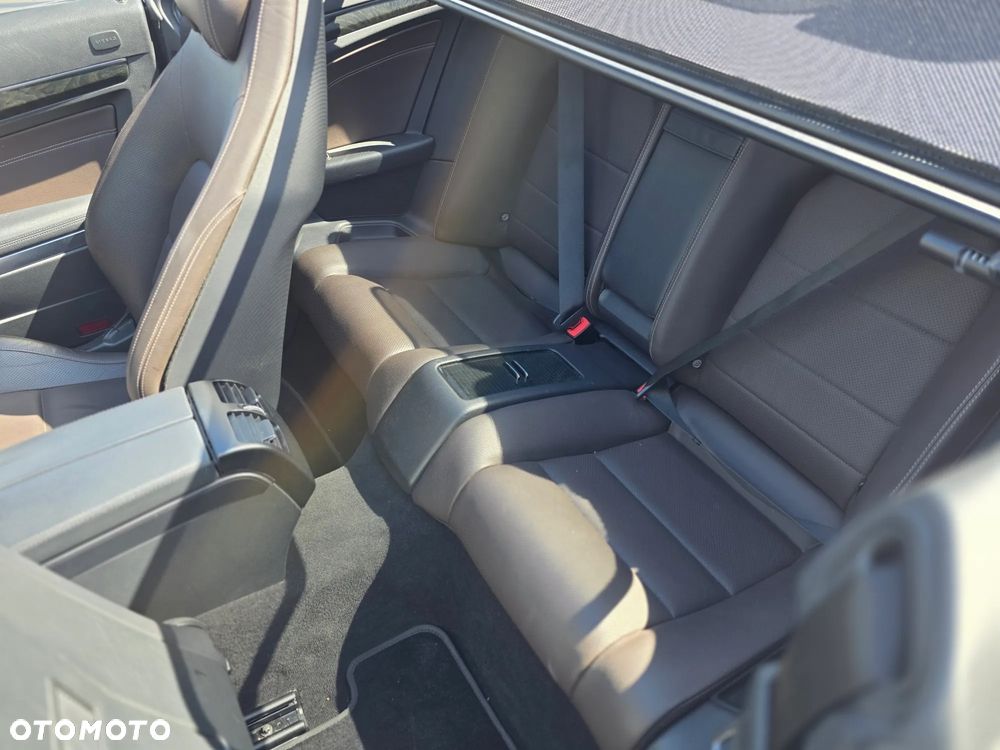 Mercedes-Benz Klasa E 250 7G-TRONIC - 30