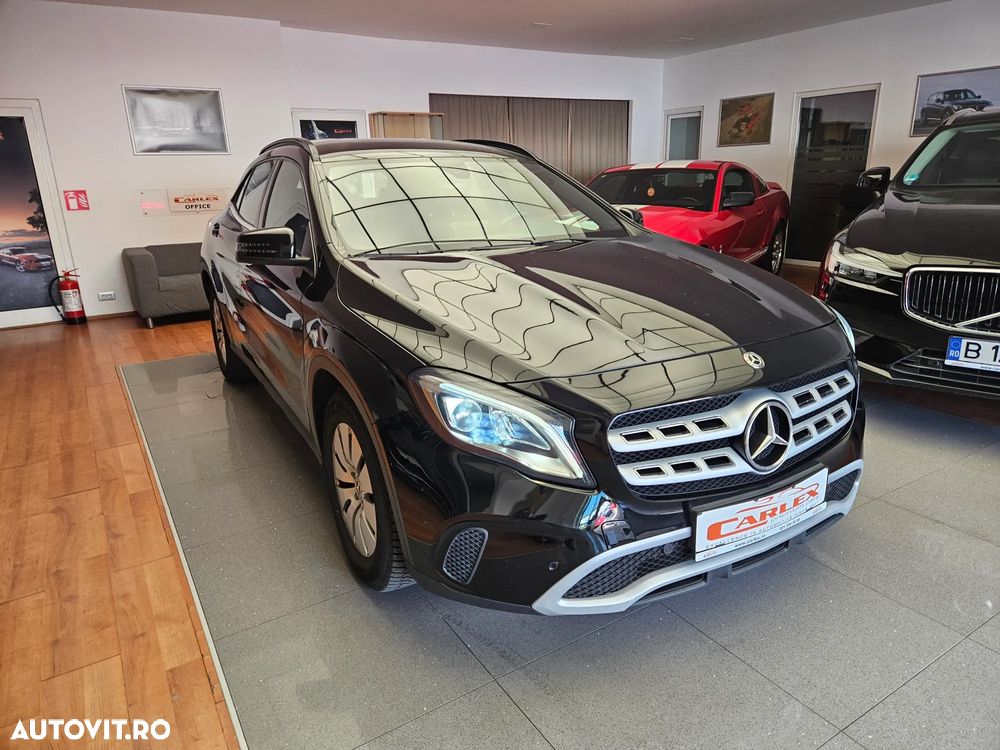 Mercedes-Benz GLA - 4