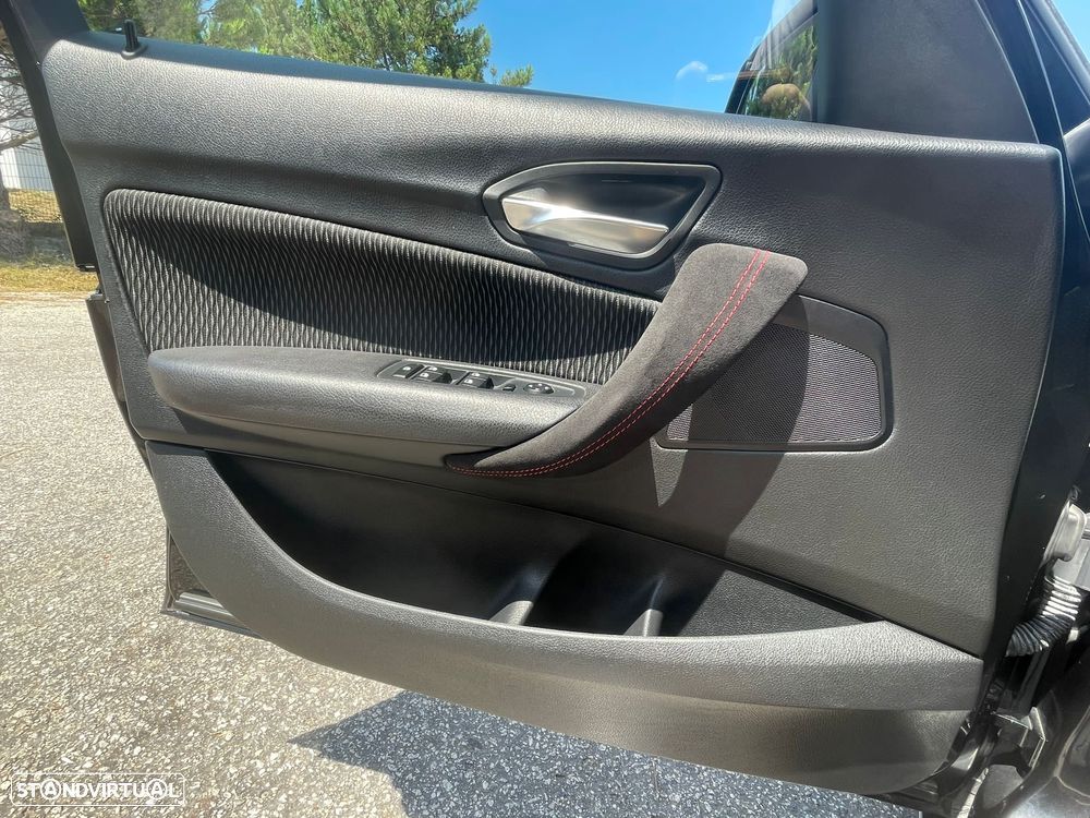 BMW 116 d Pack M - 25