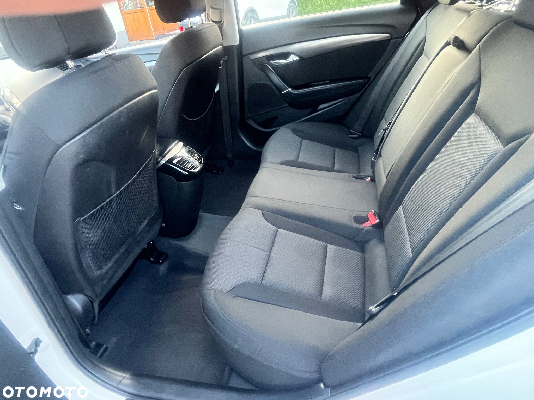 Hyundai i40 i40cw 1.7 CRDi Automatik Style - 17