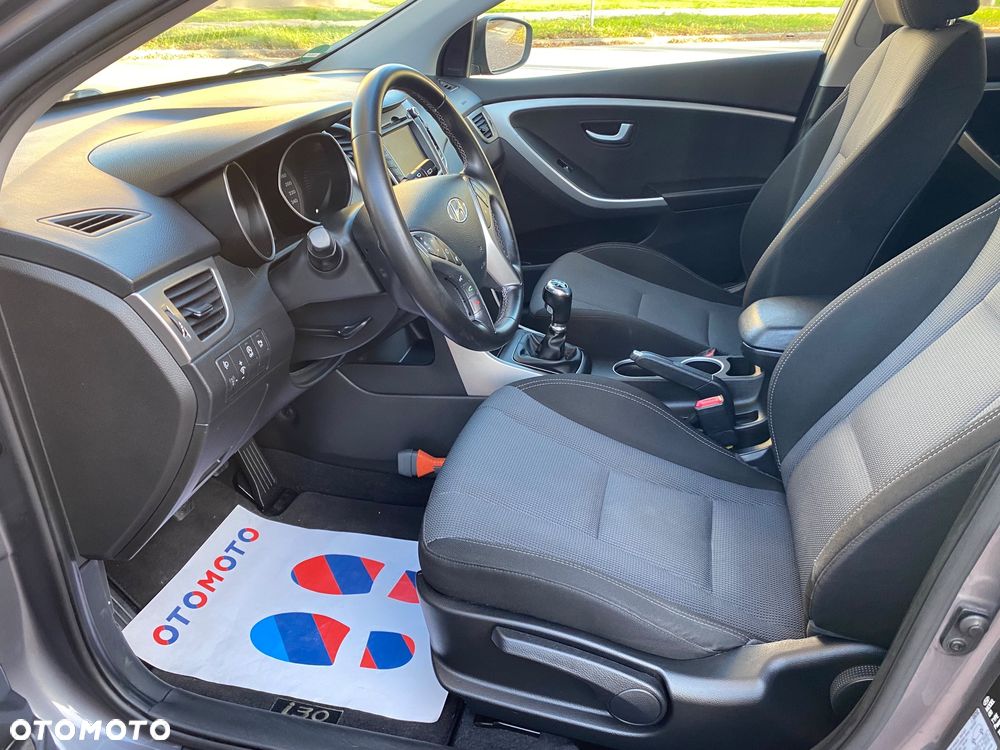 Hyundai i30 blue 1.6 GDI Trend - 10
