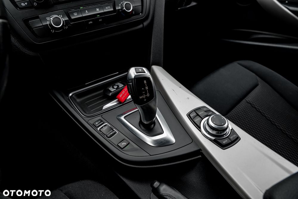 BMW Seria 3 316d - 35