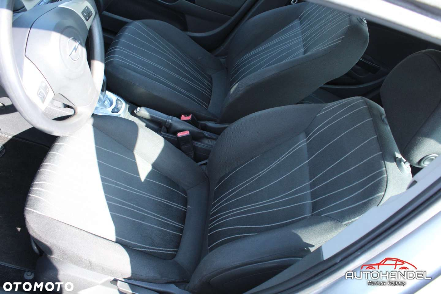 Opel Corsa - 8