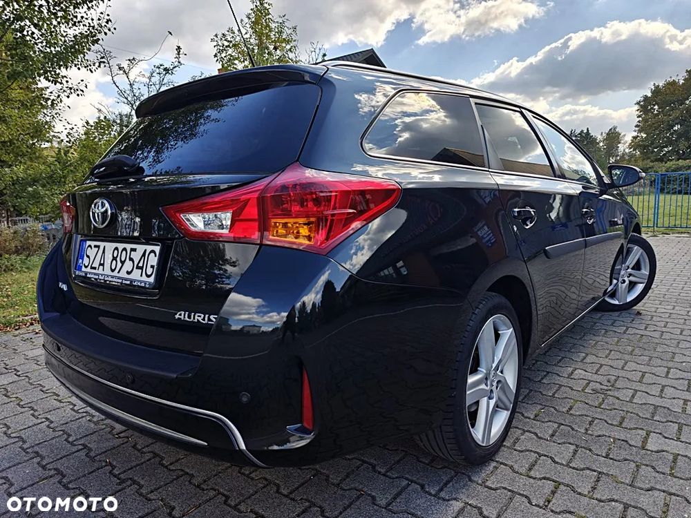 Toyota Auris 1.6 Premium Comfort MS - 6