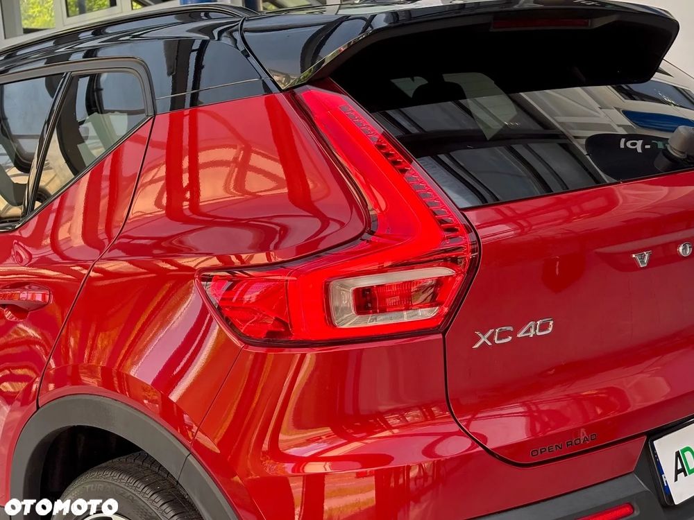 Volvo XC 40 T5 AWD R-Design - 9