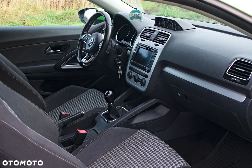 Volkswagen Scirocco 2.0 TSI BMT Perfectline R-Style - 7