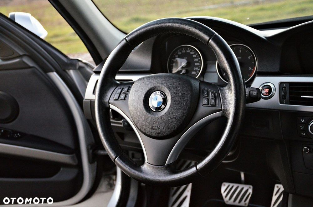 BMW Seria 3 - 24