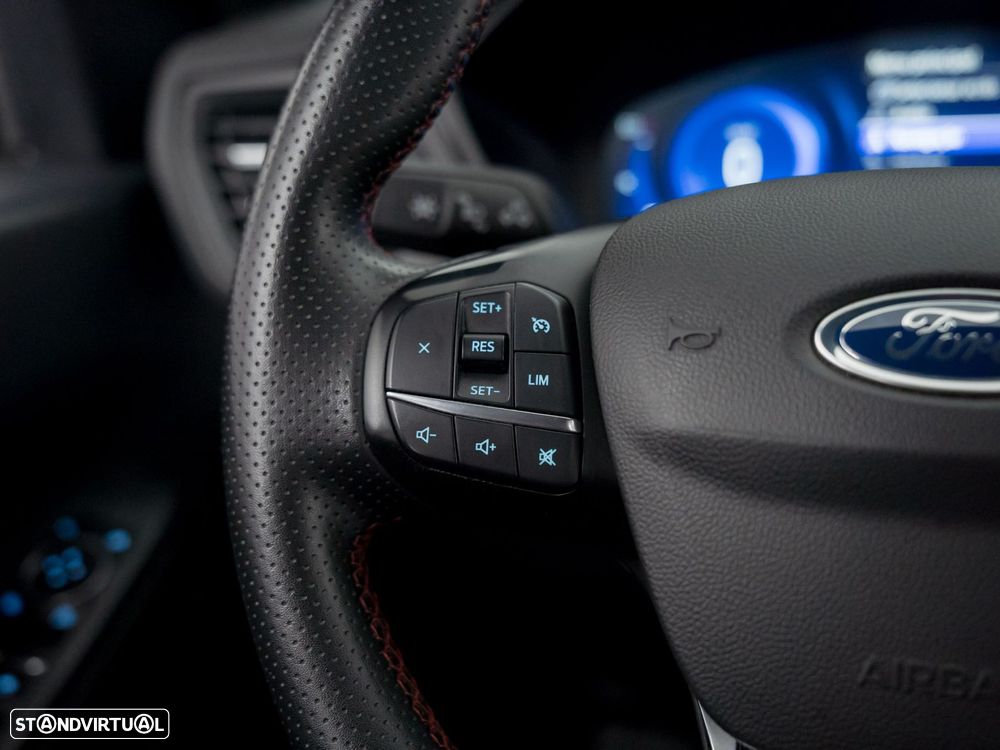 Ford Kuga 2.5 PHEV ST-Line X - 22