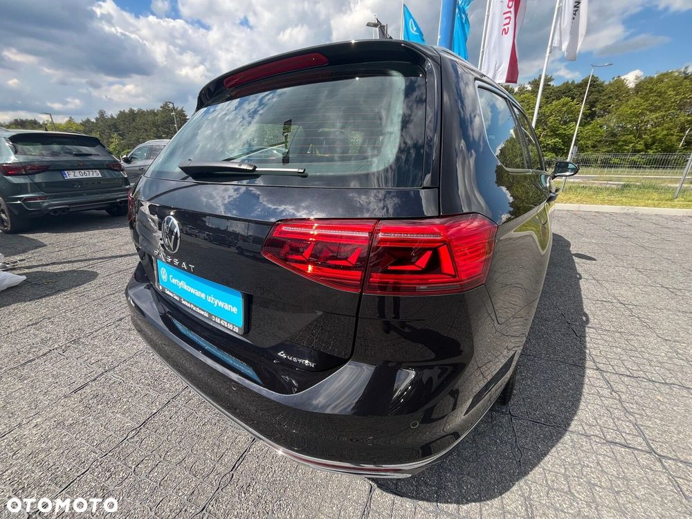 Volkswagen Passat Variant - 11