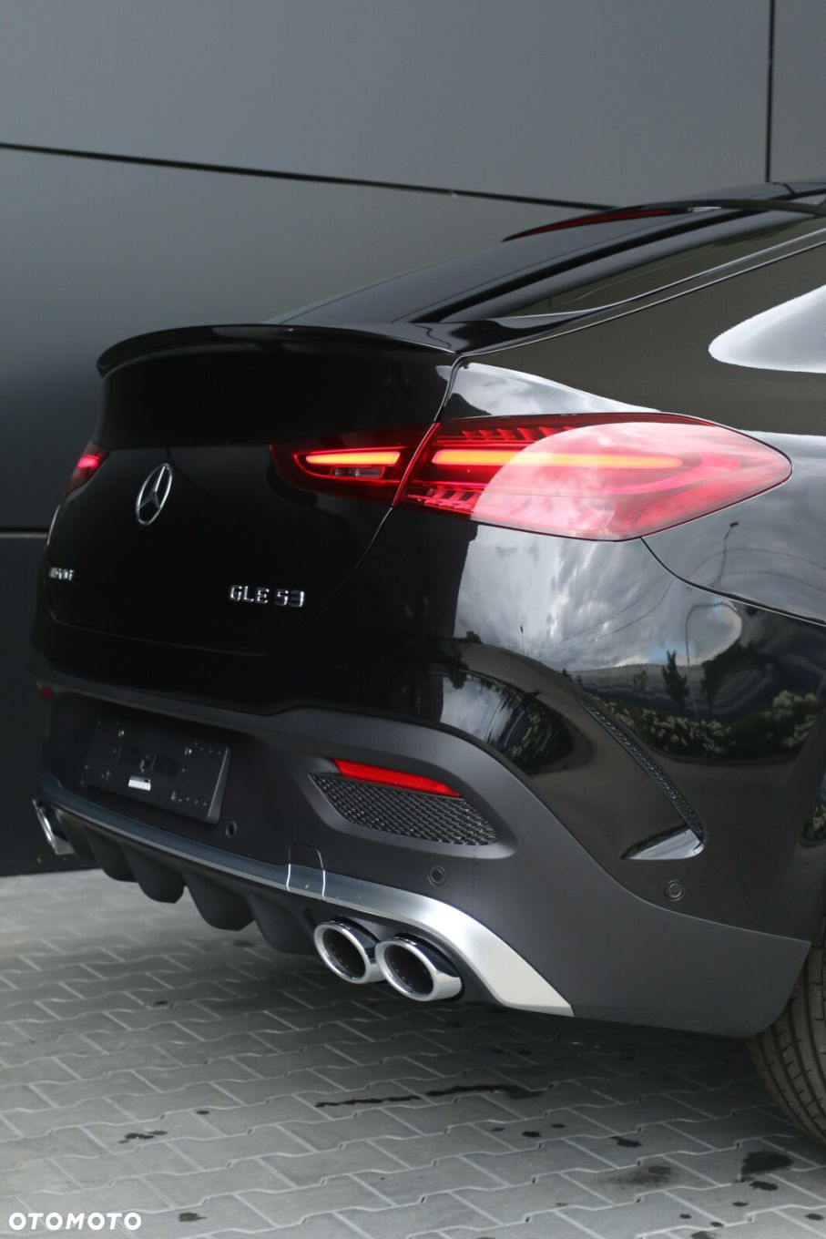 Mercedes-Benz GLE - 35