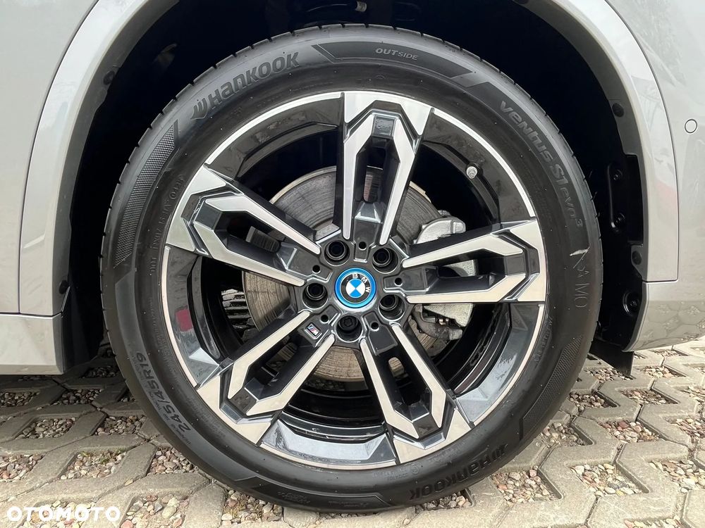 BMW iX1 xDrive30 - 38