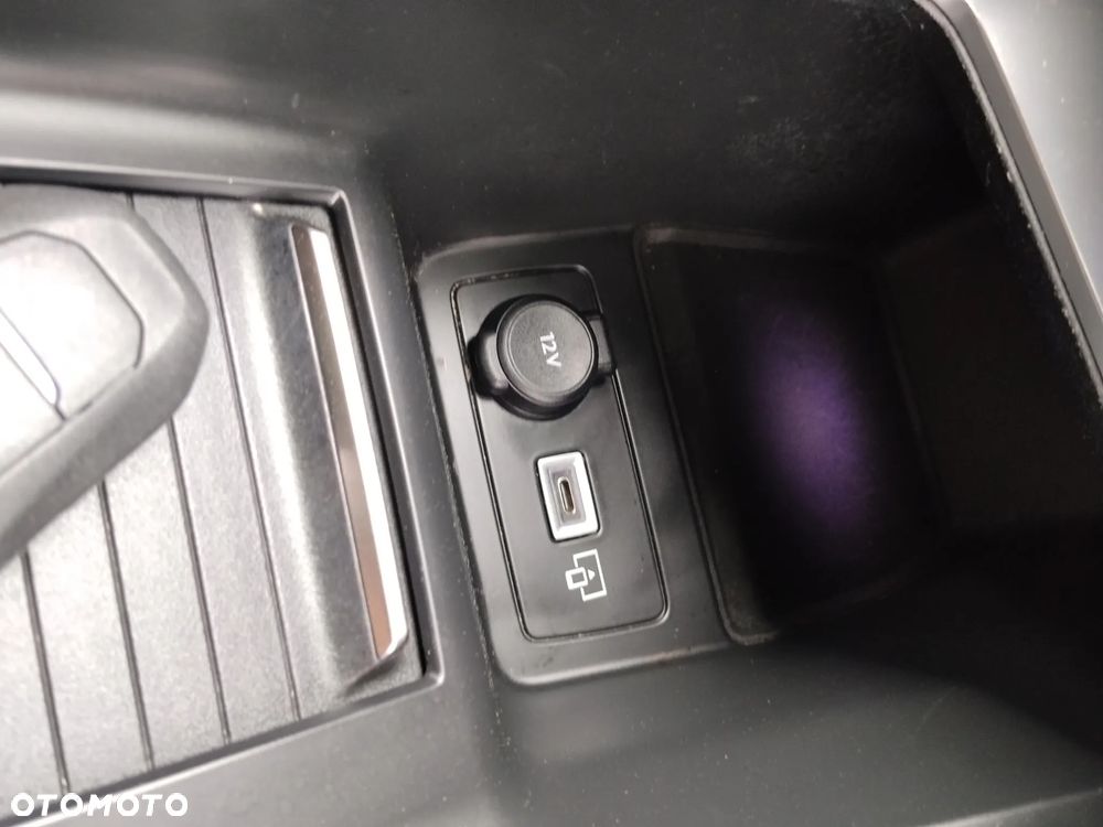 Peugeot 308 BlueHDi 130 EAT8 Allure - 22