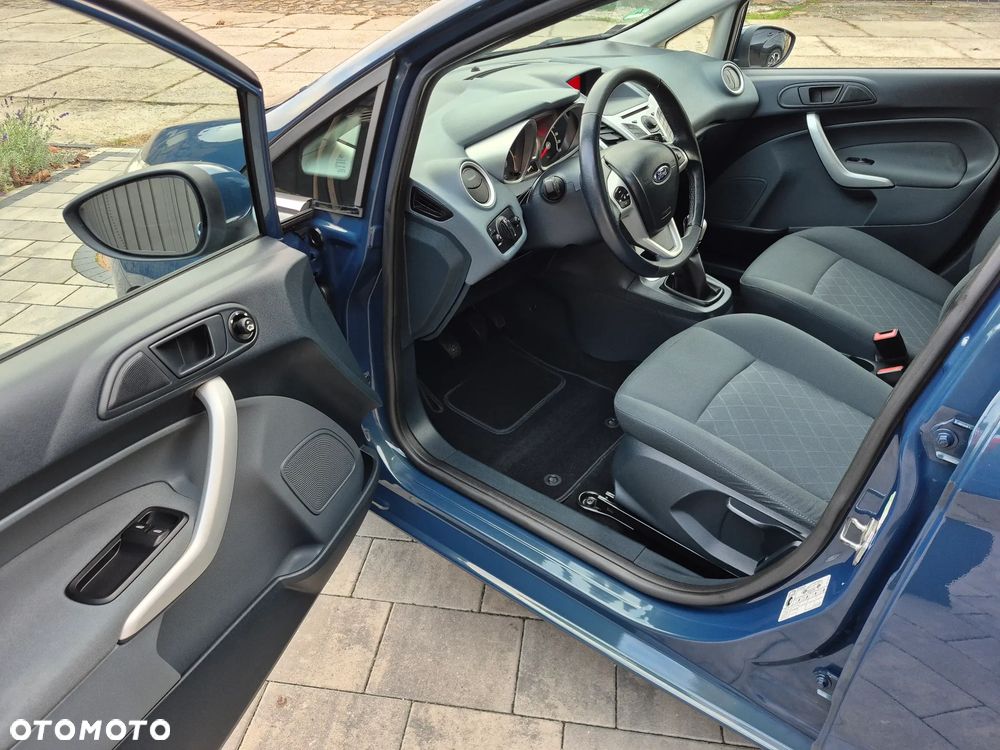 Ford Fiesta 1.25 Ghia EU5 - 19