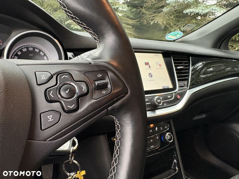 Opel Astra 1.4 Turbo Innovation - 9