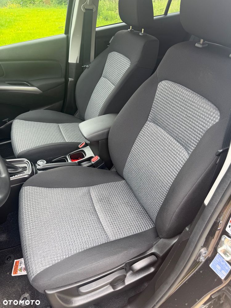 Suzuki S-Cross - 12
