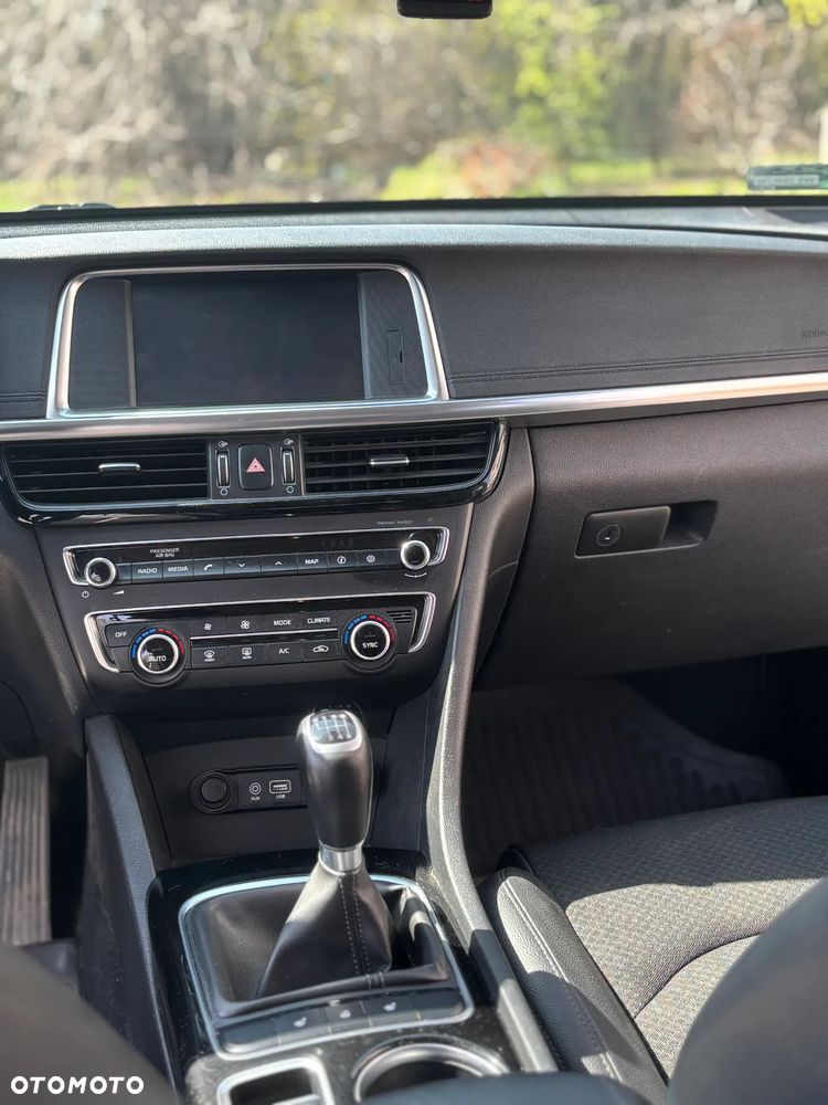 Kia Optima 1.7 CRDI M - 9