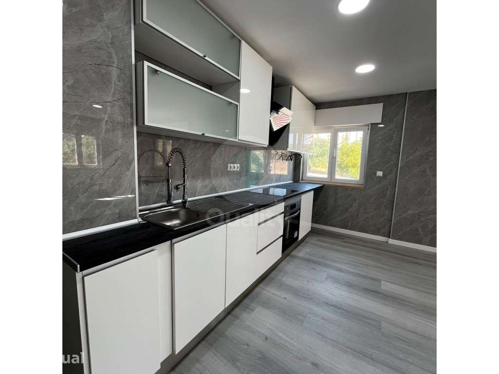 T2 Totalmente Remodelado em Corroios - Rés Do Chão Alto - Grande imagem: 4/36