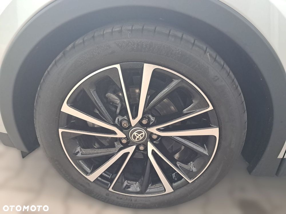 Toyota Corolla - 11