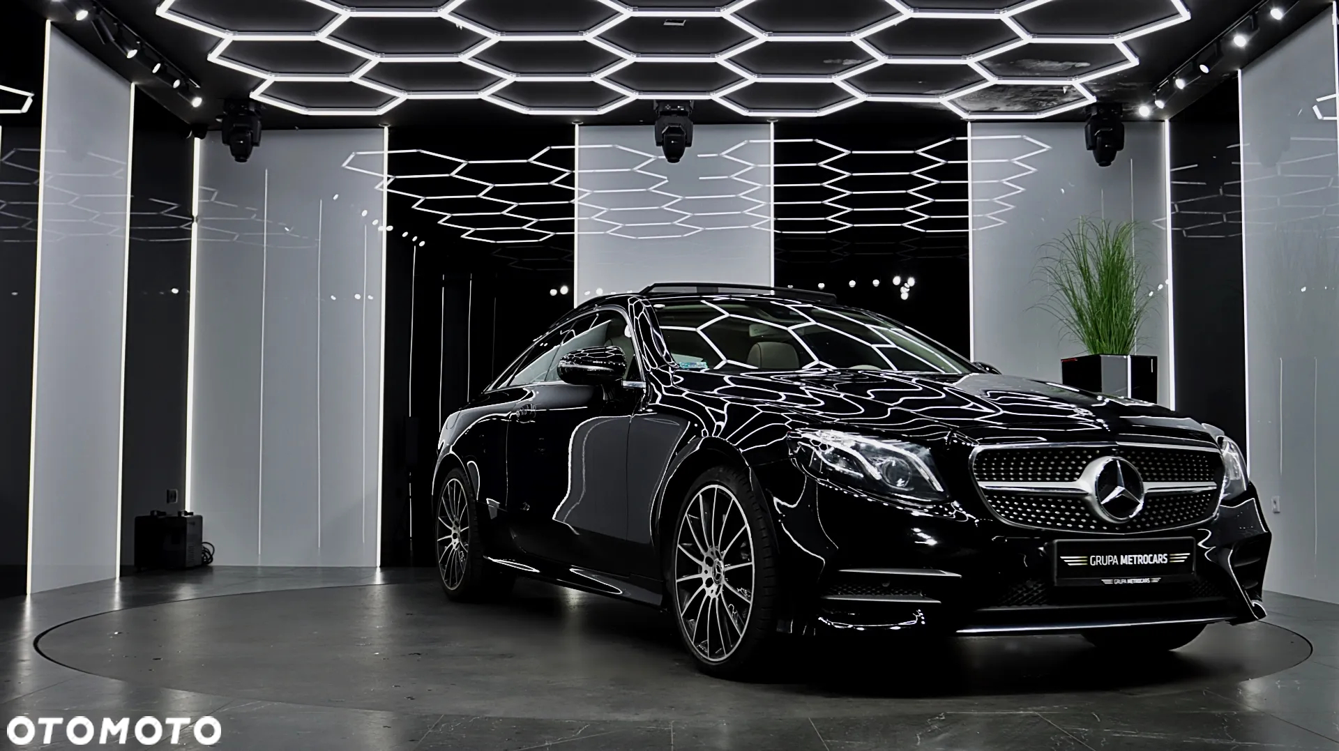 Mercedes-Benz Klasa E 400 d Coupe 4-Matic 9G-TRONIC - 14
