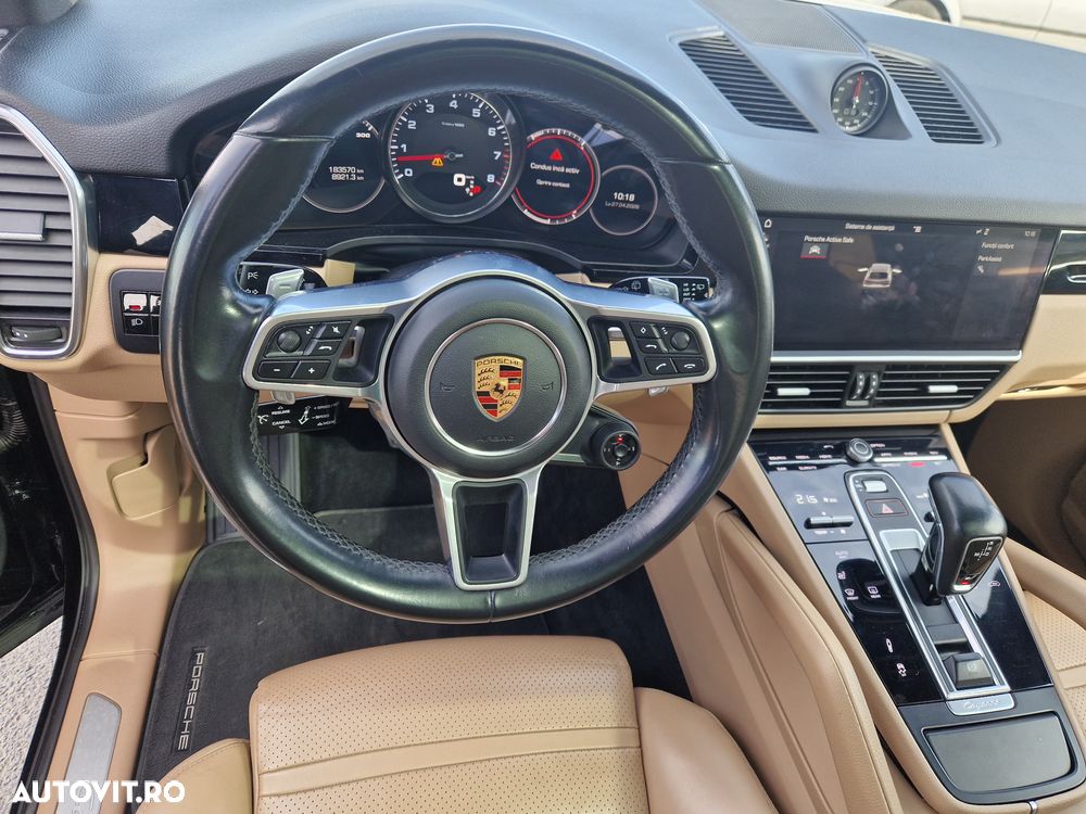 Porsche Cayenne S - 8
