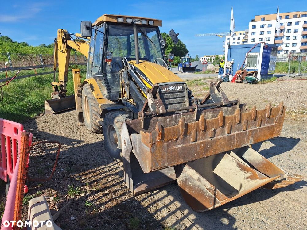 Caterpillar 428 C 4X4 - 3