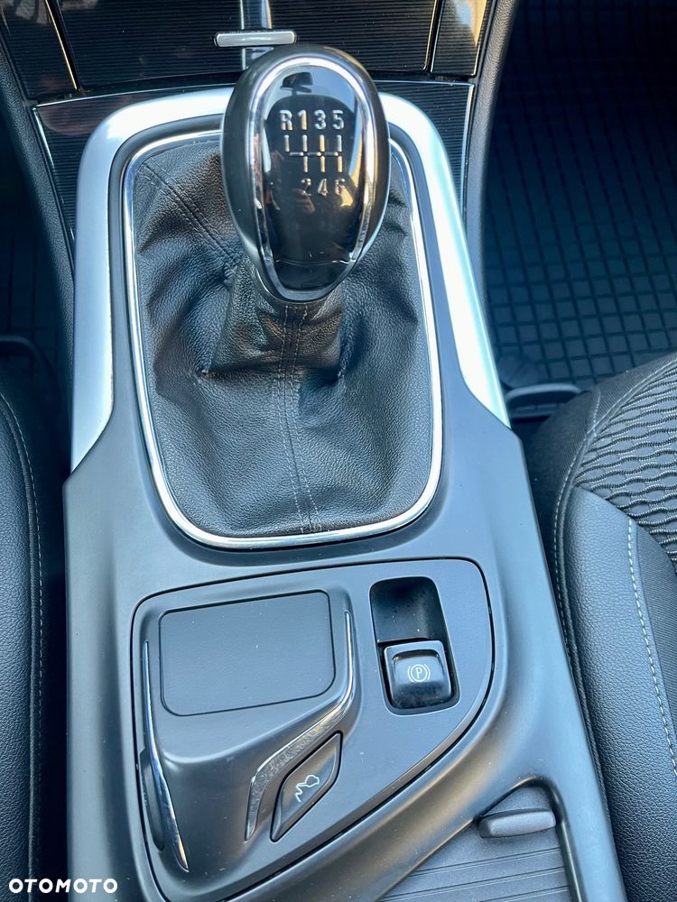 Opel Insignia 2.0 CDTI Design Edition - 13