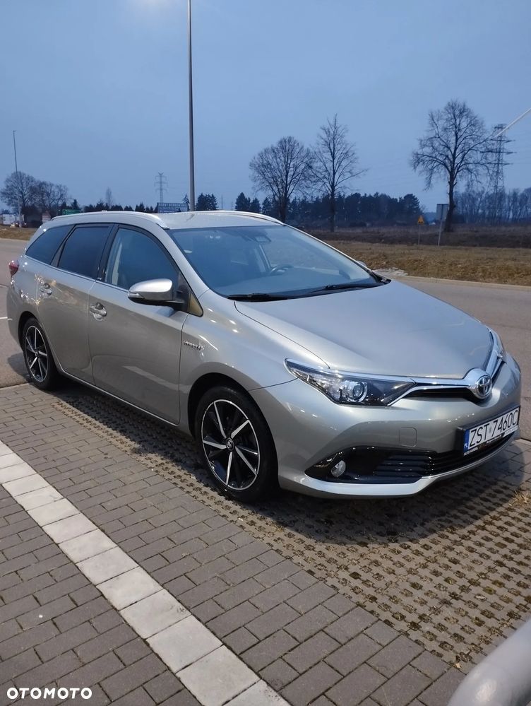 Toyota Auris - 4