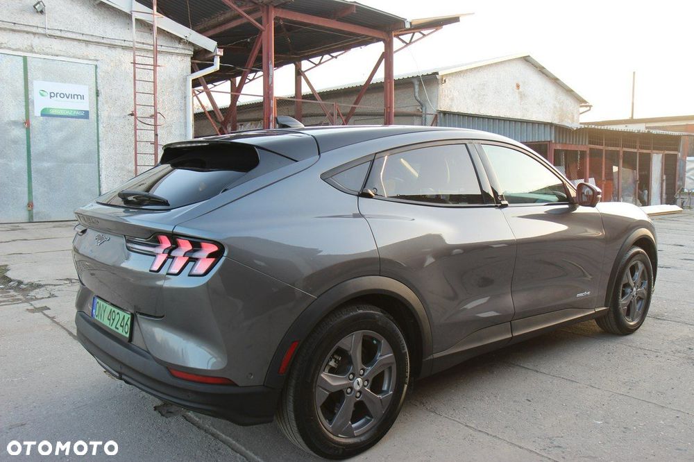 Ford Mustang Mach-E - 6