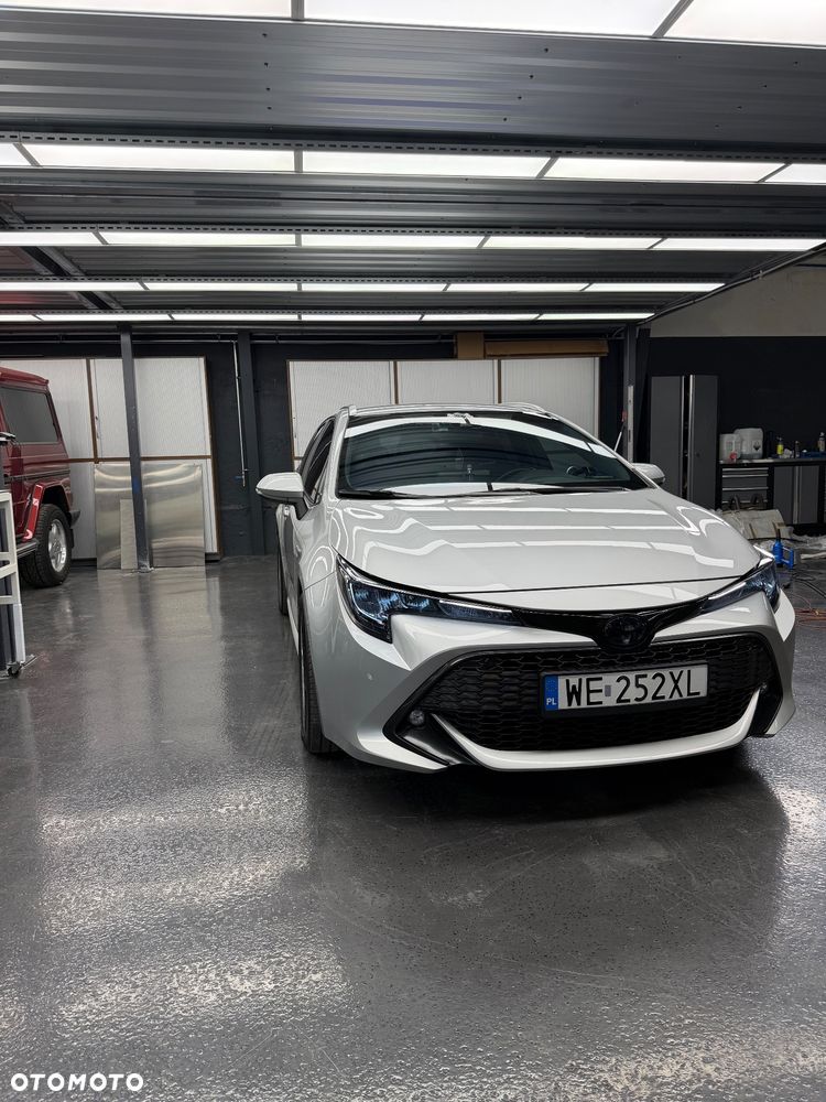 Toyota Corolla - 12