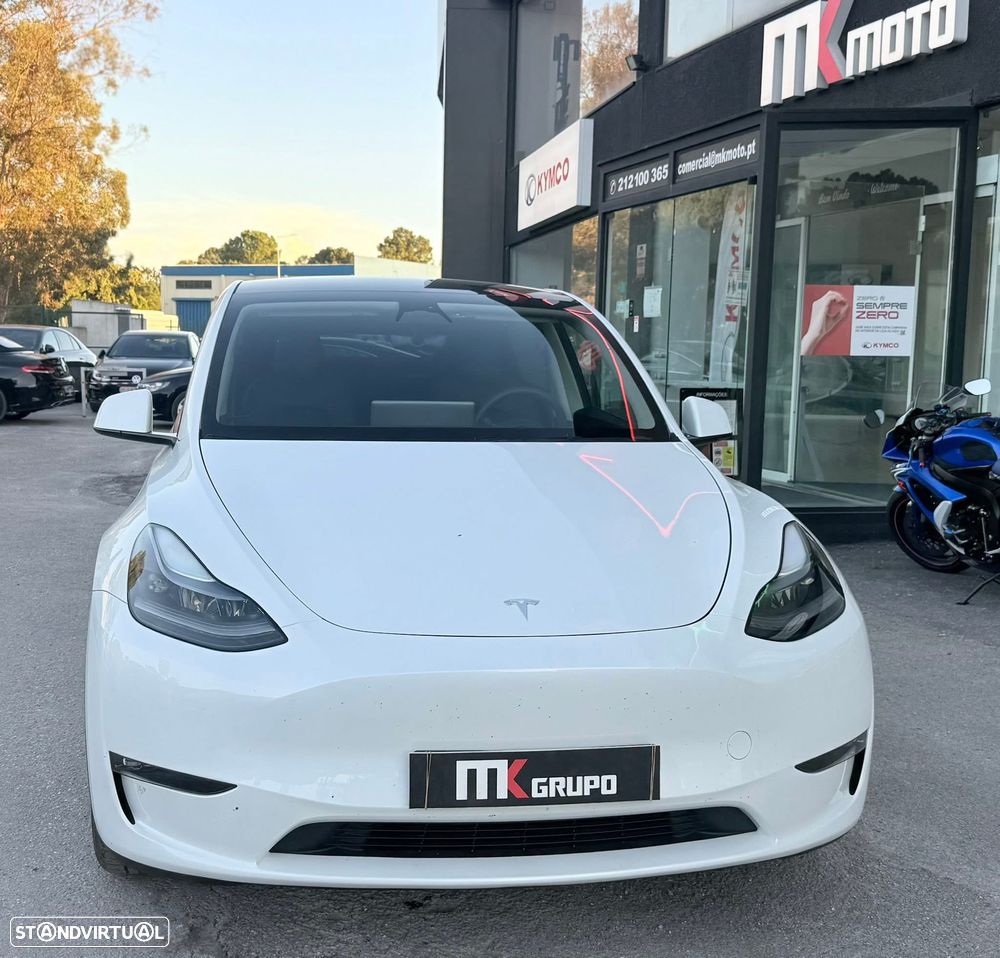 Tesla Model Y Long Range Dual Motor AWD - 2