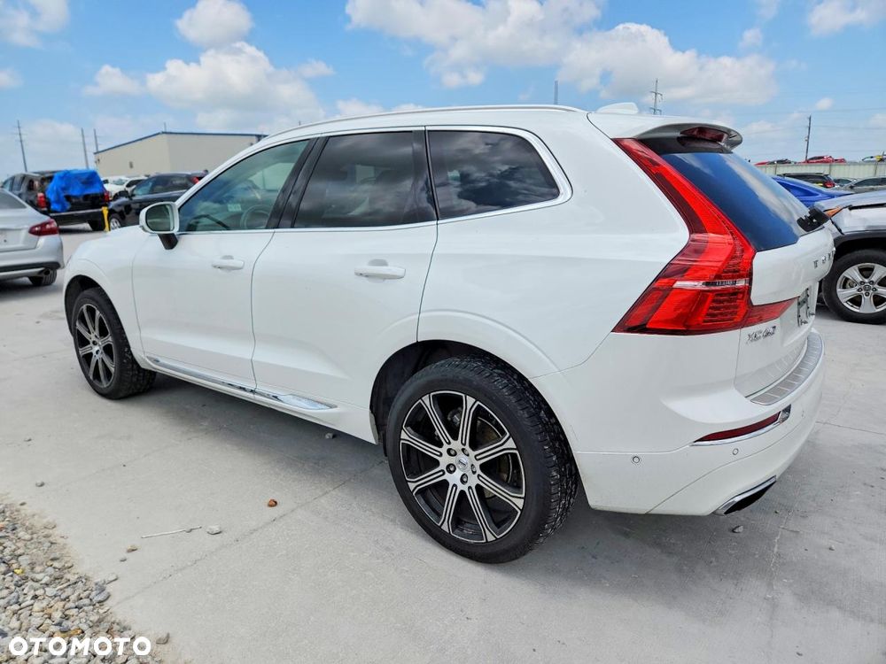 Volvo XC 60 - 4