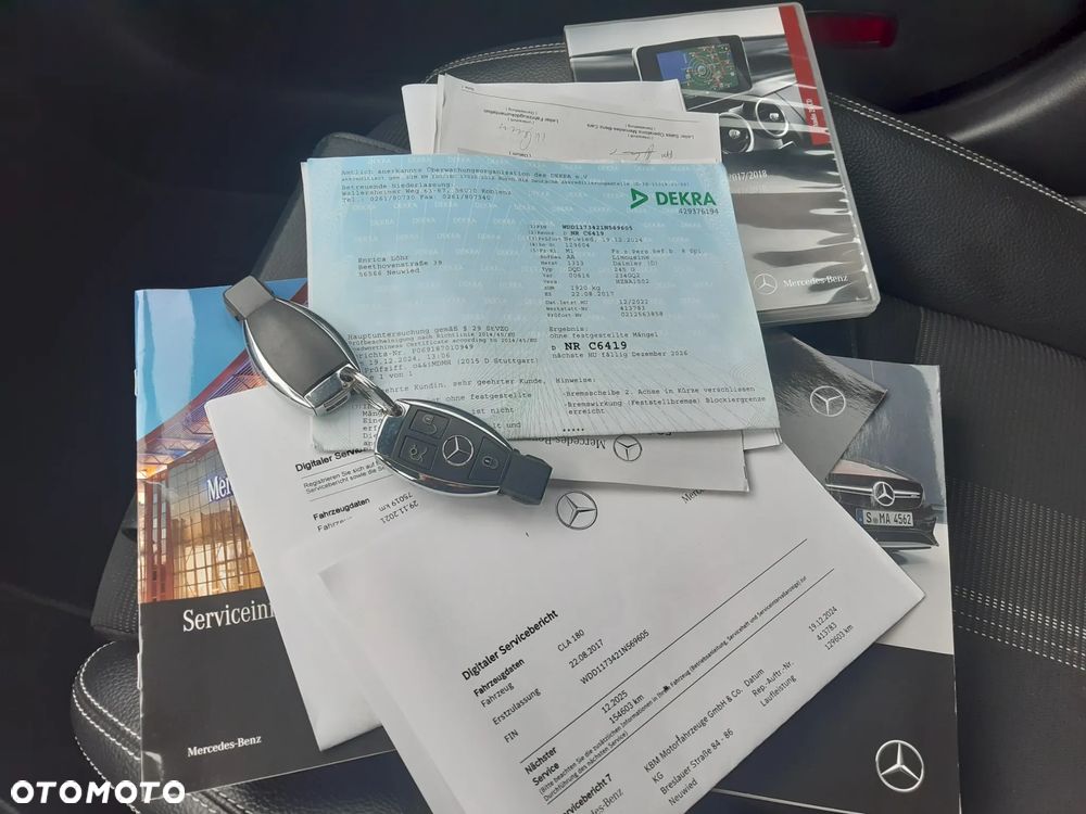 Mercedes-Benz CLA 180 Peak Edition - 19