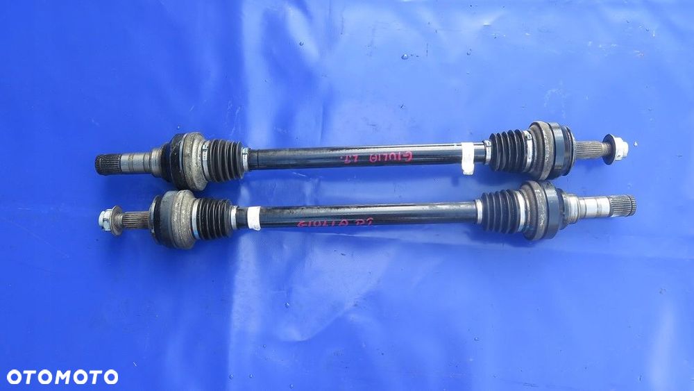 PÓŁOŚ TYŁ TYLNA LEWA LUB PRAWA ALFA ROMEO GIULIA 10379419