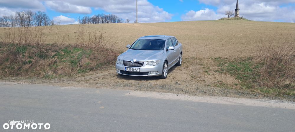 Skoda Superb 3.6 V6 4x4 DSG L&K - 8