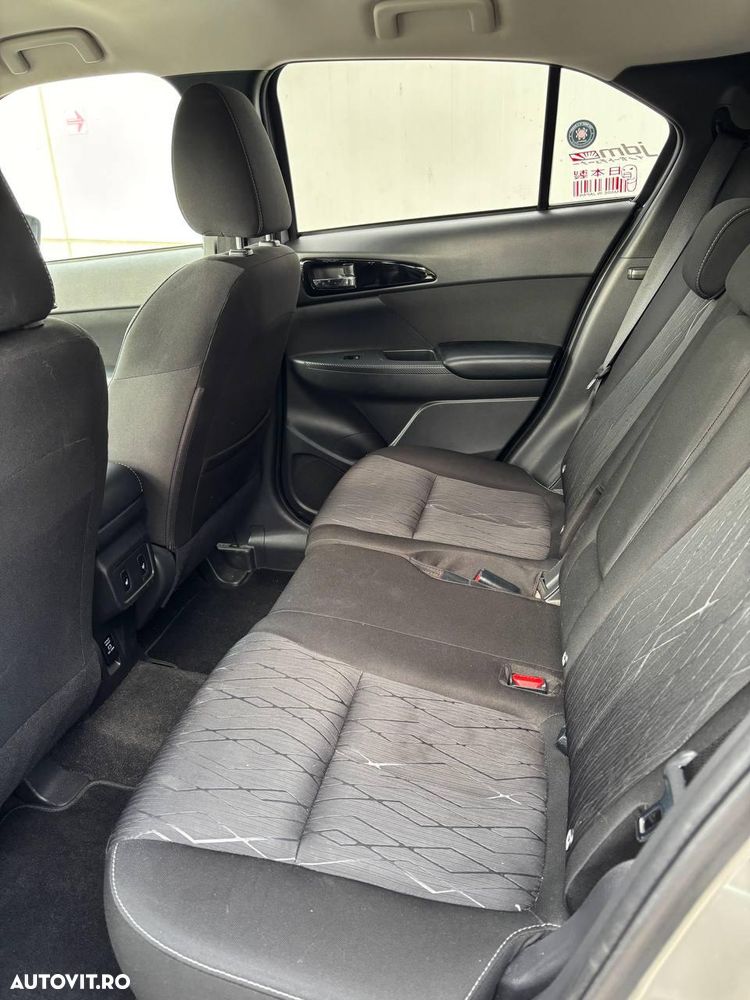 Mitsubishi Eclipse-Cross - 7