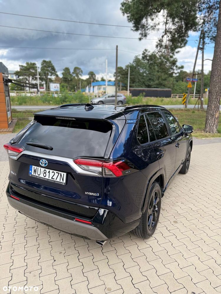 Toyota RAV4 - 18