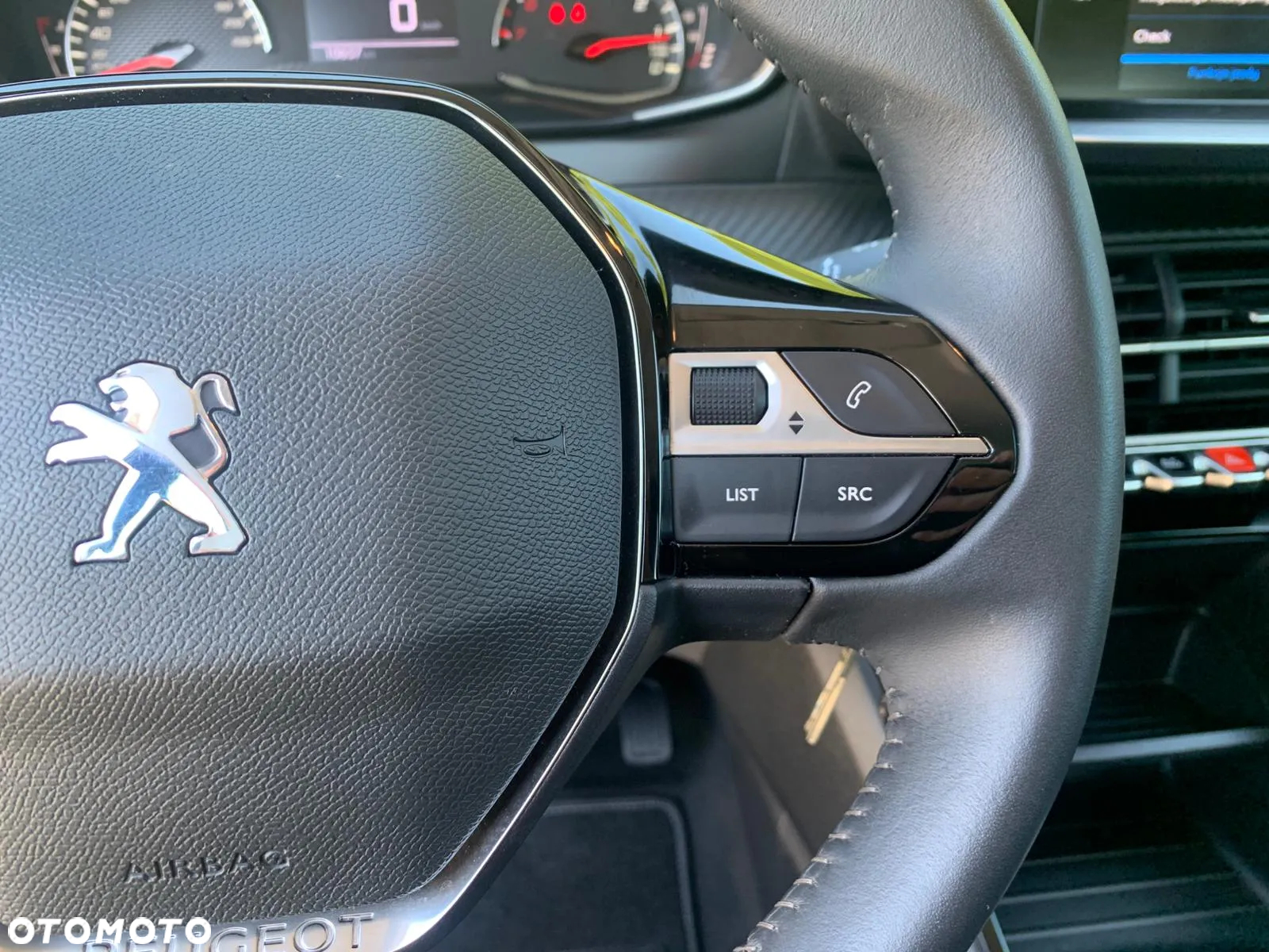Peugeot 208 PureTech 75 Like - 21