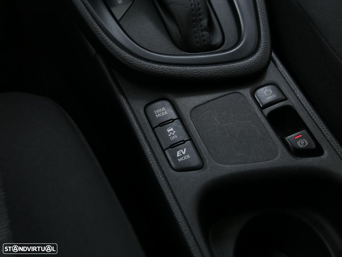Toyota Yaris 1.5 HDF Comfort - 17