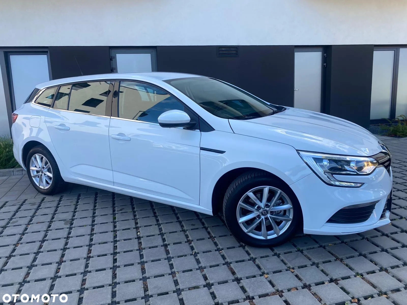 Renault Megane ENERGY TCe 115 LIMITED - 12