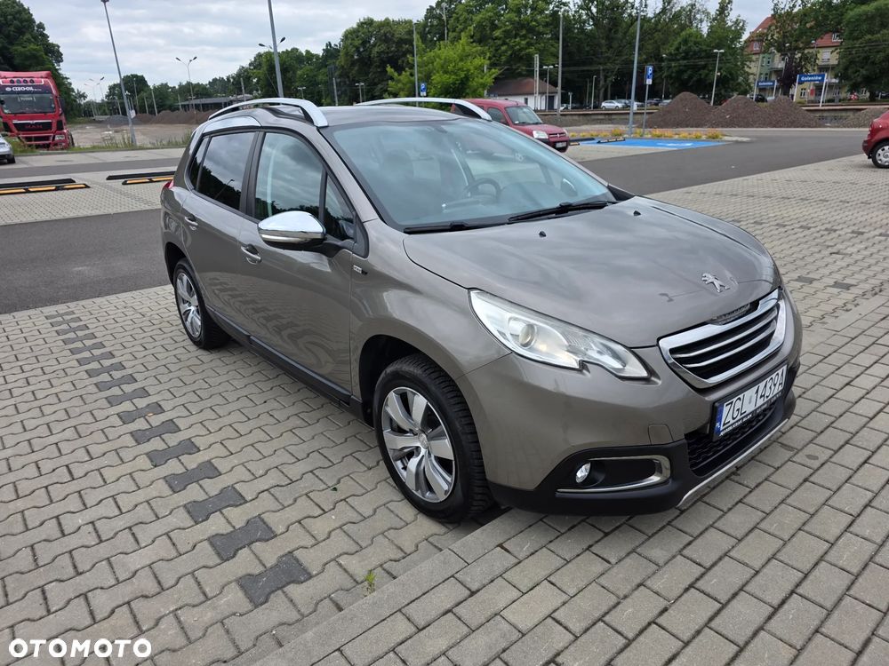 Peugeot 2008 1.2 Pure Tech Style EU6 - 3