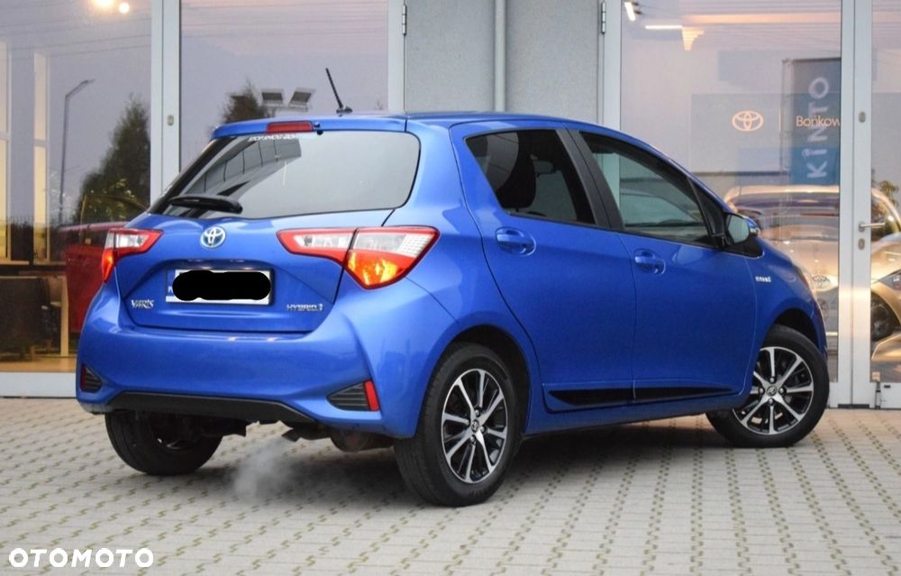 Toyota Yaris Hybrid 100 Premium EU6 - 6