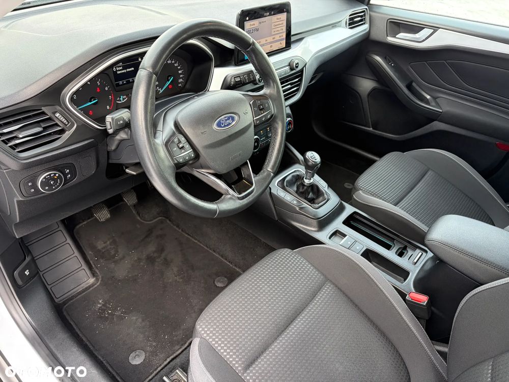 Ford Focus 1.0 EcoBoost Trend Edition - 9