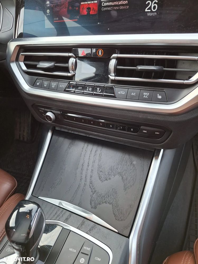 BMW Seria 3 318i AT - 10