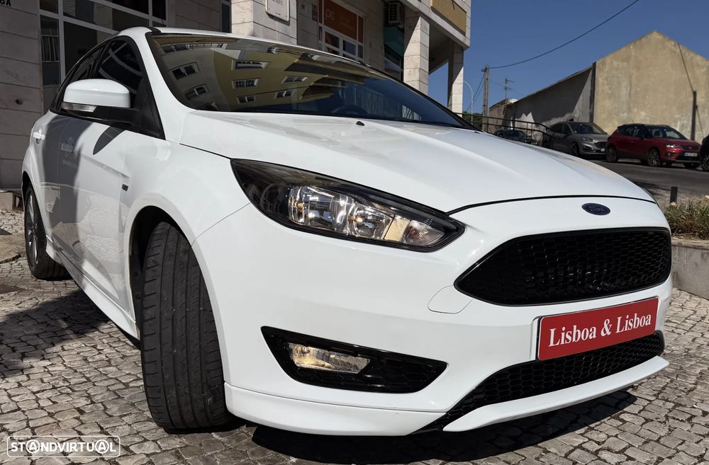 Ford Focus 1.5 TDCi ECOBlue ST-Line - 3